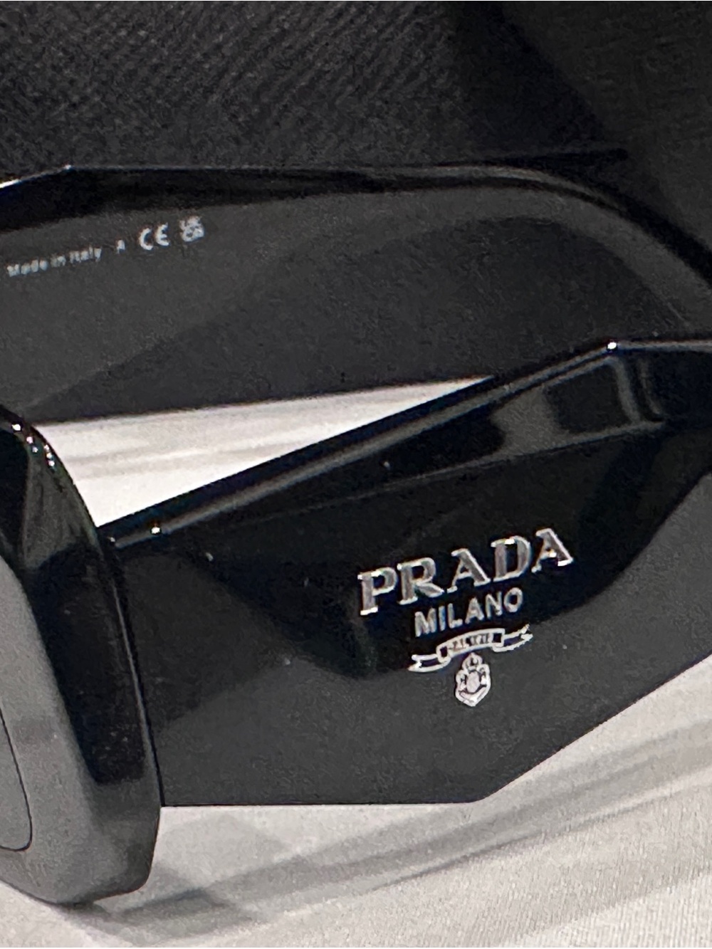 Prada Black Rectangular-Edge Sunglasses Unisex - Picture 7 of 8